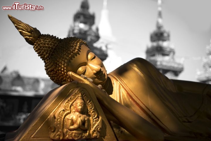 Immagine Budda tempio Vientiane Laos - © wimammoth / Shutterstock.com