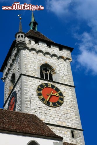 Immagine Il campanile della chiesa di San Giovanni a Sciaffusa - © NattyPTG / Shutterstock.com