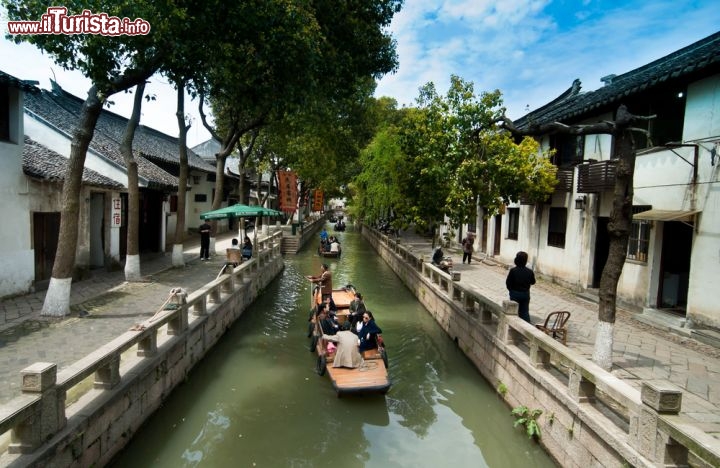 Immagine Canale della città fluviale di Tongli in Cina - © Krajomfire / Shutterstock.com