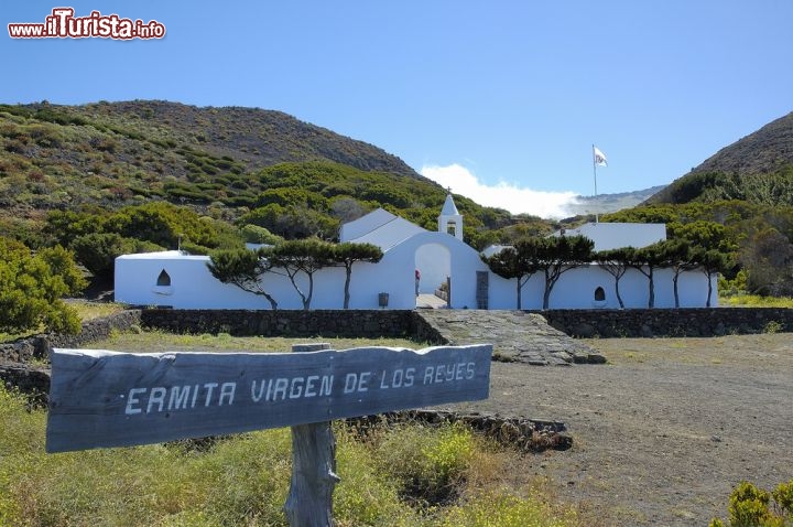 Immagine Il Santuario de la Virgen de los Reyes, il luogo di culto più importante dell'isola El Hierro (Canarie) - © Alexandre Arocas / Shutterstock.com