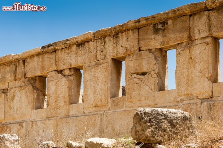 Immagine Castello di Iraq Al Amir, Giordania occidentale - © Anton_Ivanov / Shutterstock.com