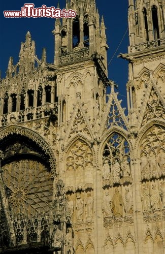 Immagine Cattedrale di Rouen in Alta Normandia, la famosa chiesa della Francia ispirò lo stesso Monet - © Atout France/Hervé Le Gac