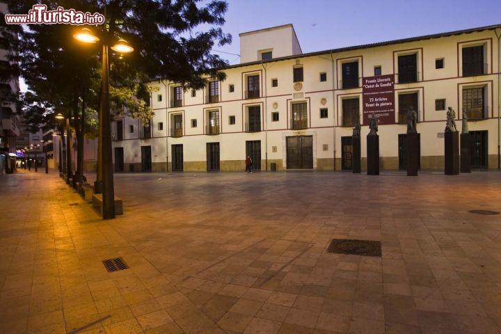 Immagine Piazza nel centro di Gandia, Spagna - www.gandia.org