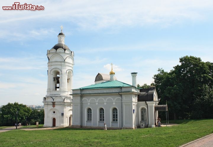 Immagine Chiesa e Campanile di San Giorgio a Kolomenskoe, costruita nel XIV secolo su ordine del Principe Dmitrij Donskoj - © Pavel Kirichenko - Fotolia.com