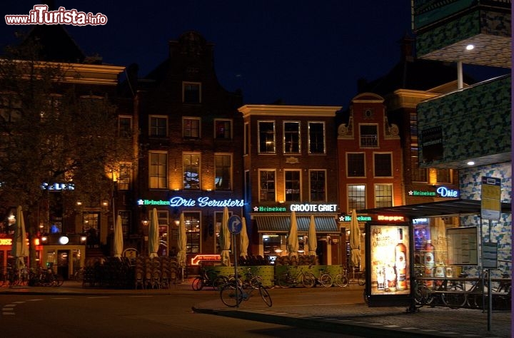 Immagine Groningen di notte: a passeggio nel centro storico della città dell'Olanda