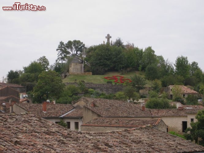 Immagine Il monte del Calvario di Lautrec, Midi-Pirenei