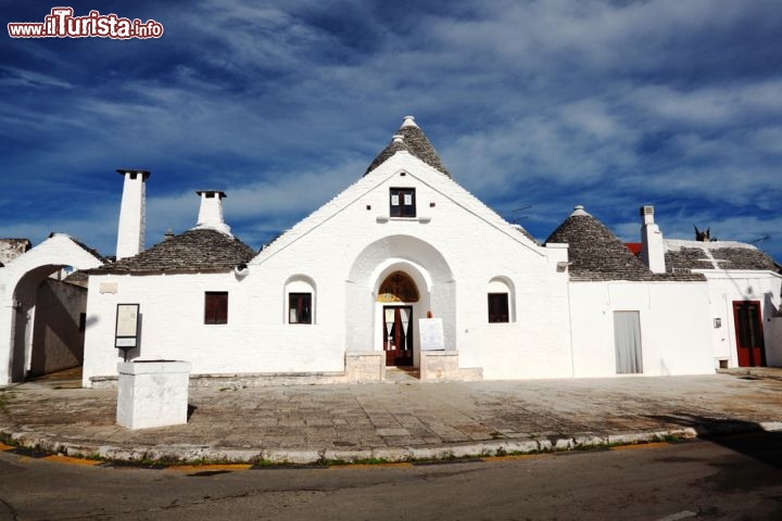 Immagine Il Trullo Sovrano di AlberobelloPuglia - © gualtiero boffi / Shutterstock.com