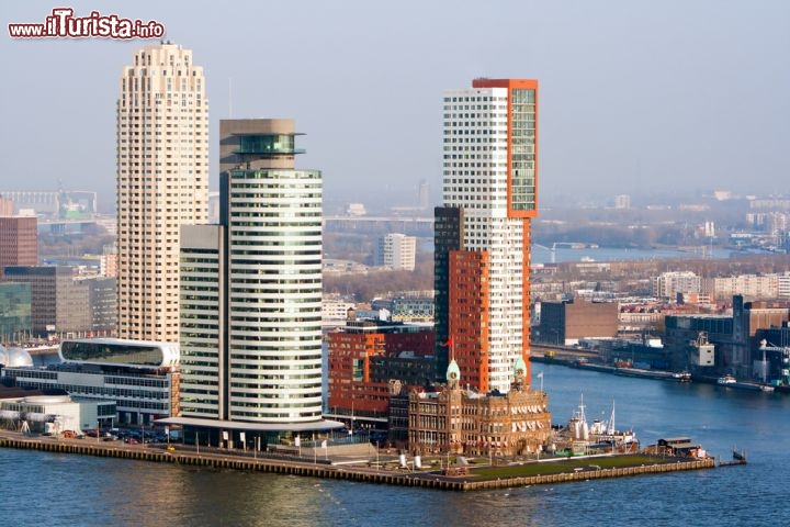 Immagine Il centro di Rotterdam in una fredda giornata d'inverno. in Olanda - © Jelle vd Wolf / Shutterstock.com