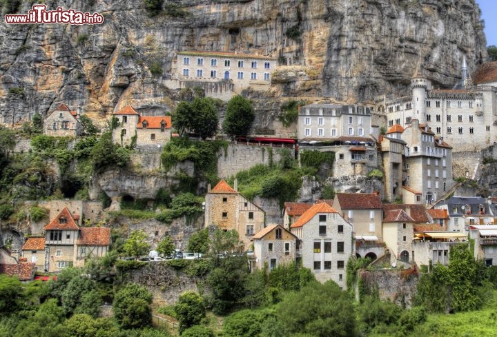 Immagine Il pittoresco villaggio di Rocamadour nei Midi Pyrenees - © Rolf E. Staerk / Shutterstock.com