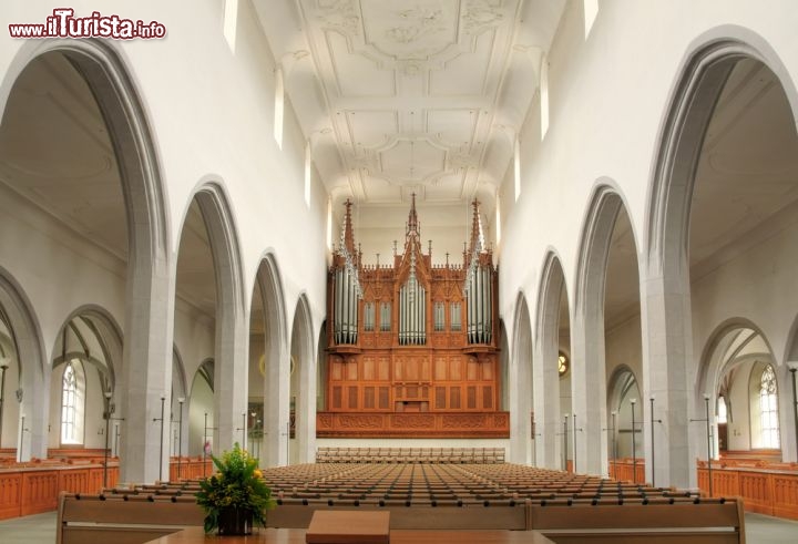 Immagine L'interno della chiesa di San Giovanni a Sciaffusa - © Yu Lan / Shutterstock.com