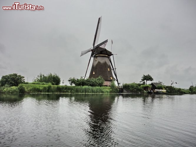 Immagine Kinderdijk, mulino a vento (Olanda).