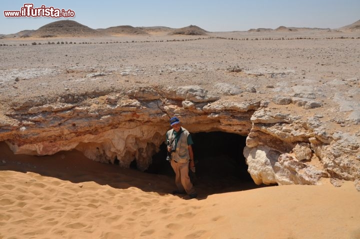 Immagine La Djara Cave venne riscoperta nel 1989, ma era stata individuata nel 1873 da un esploratore tedesco - In collaborazione con I Viaggi di Maurizio Levi