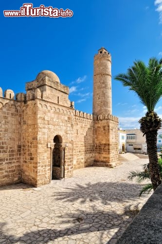 Immagine La medina di Sousse è sicuramente una delle meglio conservate della Tunisia - © Igor Grochev / Shutterstock.com