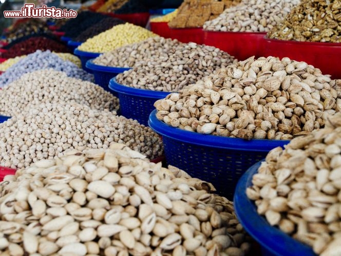 Immagine Il Mercato di Bukhara, l'antica città dell'Uzbekistan - © liseykina / Shutterstock.com