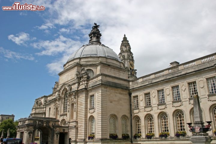 Il Municipio di Cardiff, la capitale del Galles ... | Foto ...