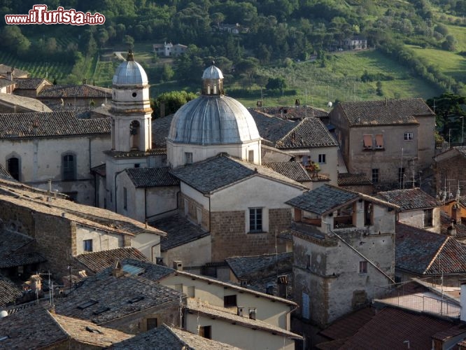 Immagine Panorama di Orvieto, come si può ammirare dalla Torre del Moro - © Collpicto / shutterstock.com