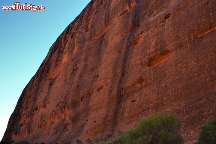 Immagine Parete roccia all'interno della Valle dei Venti,  Kata Tjuta National Park (Australia)