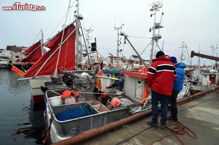 Immagine Pescatori a Henningsvaer Lofoten Norvegia