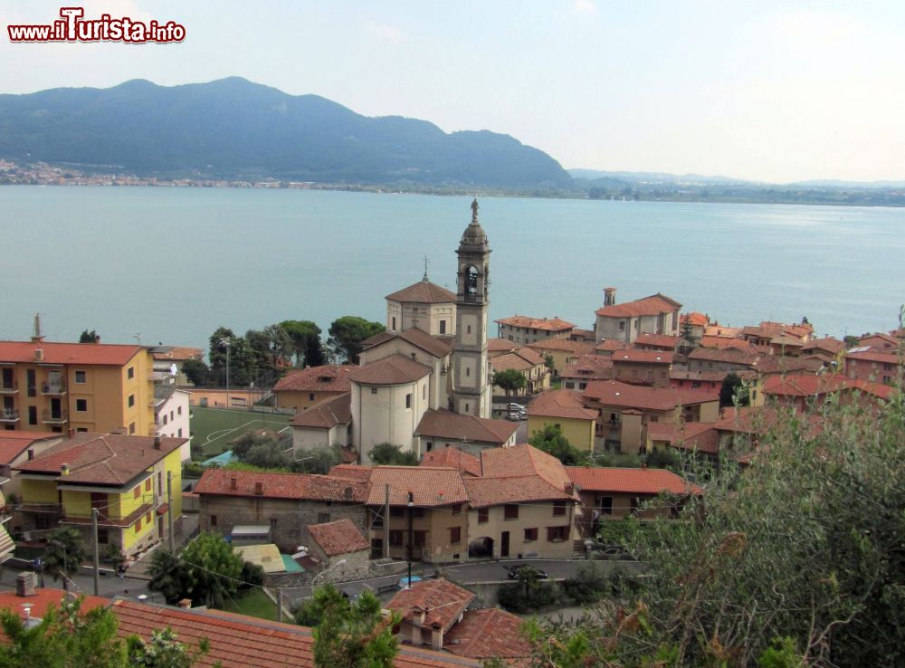 Immagine Il centro storico di Predore, provincia di Bergamo - © Coyote III - CC BY-SA 4.0, Wikipedia