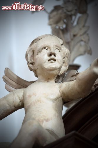 Immagine Particolare di un Putto della chiesa barocca di Steinhausen in Germania