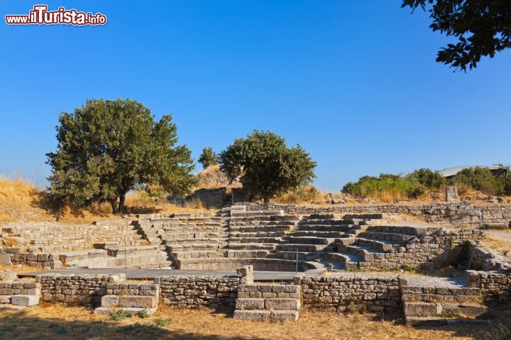 Immagine Visitare gli scavi archeologici di Troia, sulla costa nord-occidentale della Turchia - © Tatiana Popova / Shutterstock.com