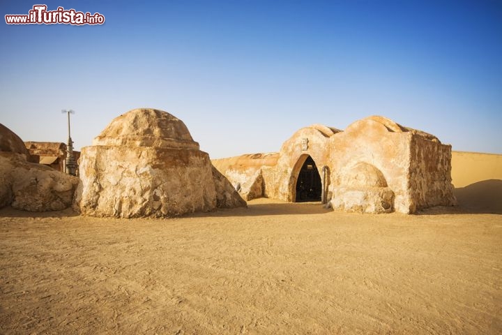 Immagine Tatooine ovvero la location di Guerre Stellari a Tataouine in Tunisia - © Marques / Shutterstock.com