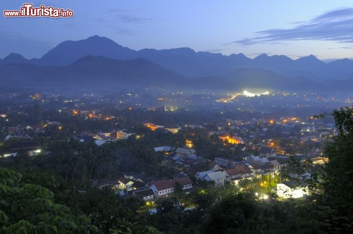 Immagine Vista al tramonto di Vientiane Laos - © Rat007 / Shutterstock.com