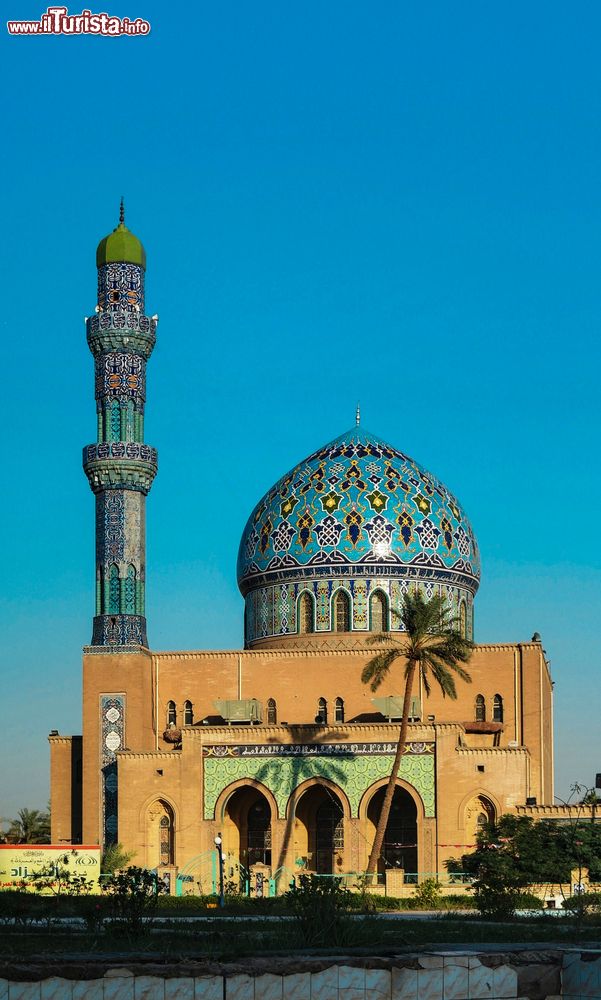 Immagine Al Fidos aka una moschea del 17° secol a Baghdad, fotografata al tramonto