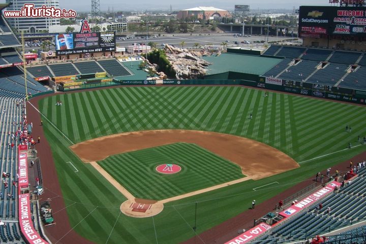 Immagine Angels Stadium, il tempio del baseball ad Anaheim in California - © Ffooter / Shutterstock.com