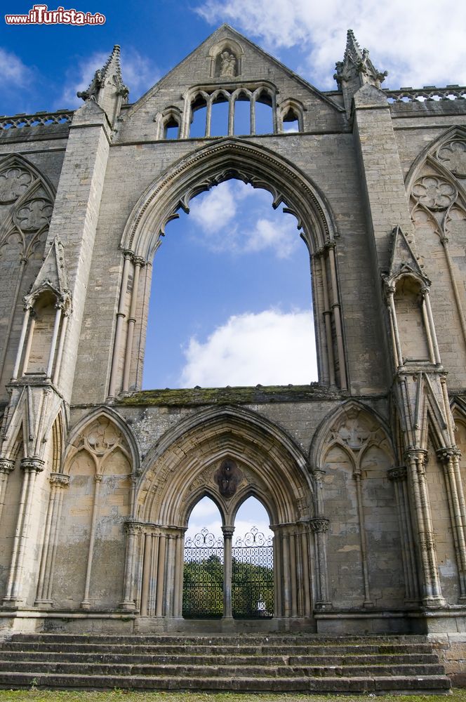 Immagine L'antica abbazia di Newstead nei pressi di Nottingham, Inghilterra.
