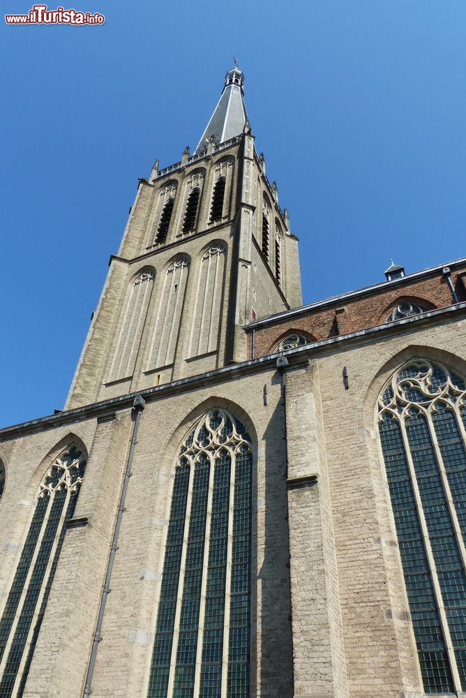 Immagine Antica città di Doesburg, Olanda. In questa immagine il particolare di uno degli imponenti edifici religiosi cittadini.