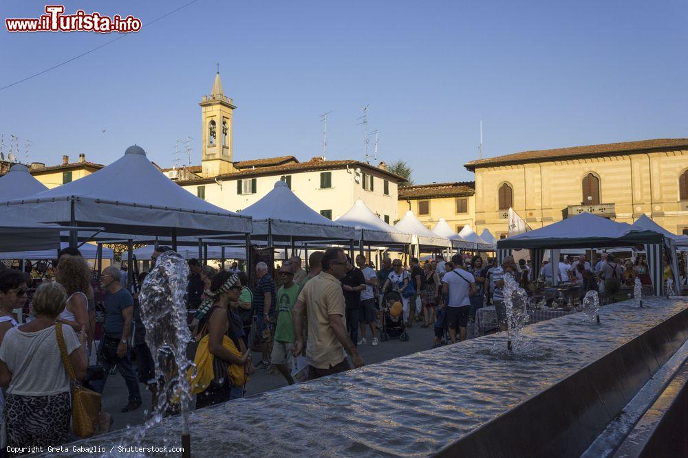 Immagine L'Antica Fiera di Lastra l'evento clou dell'estate a Lastra a Signa in Toscana- © Greta Gabaglio / Shutterstock.com