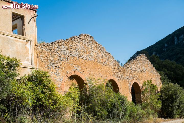 Immagine Antica miniera vicino a Iglesias in Sardegna - © Elisa Locci / Shutterstock.com