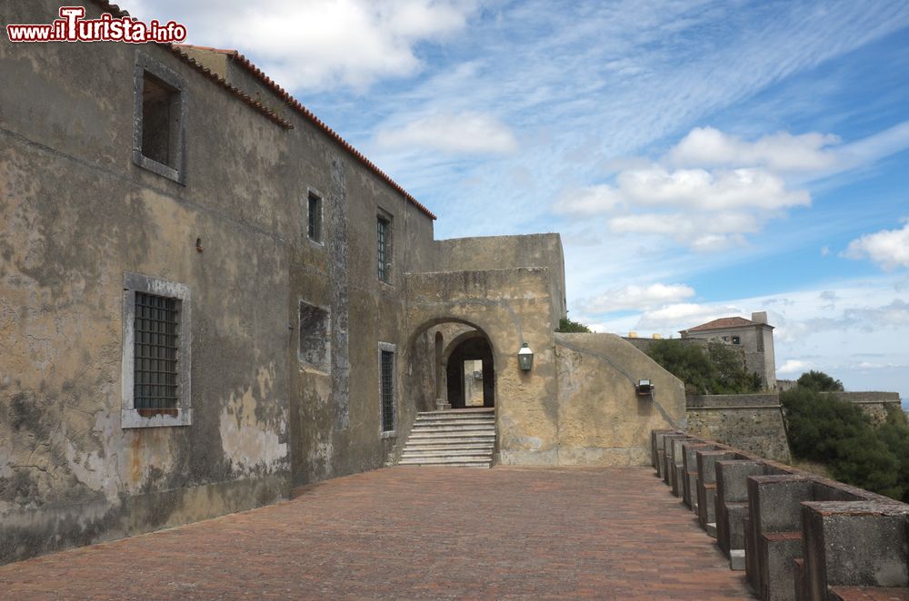 Immagine L'antico castello di Palmela, Portogallo. Il nome della città deriverebbe dai romani, più precisamente a un pretoriano di nome Palma.