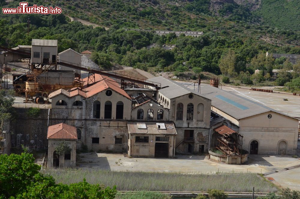 Immagine Archeologia industriale a Guspini, Sardegna: la miniera abbandonata di Montevecchio