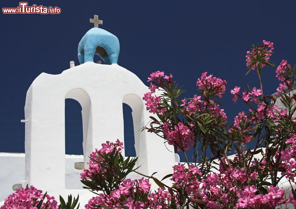 Immagine Architettura religiosa sull'isola di Antiparos, Grecia: siamo nell'arcipelago delle Cicladi.