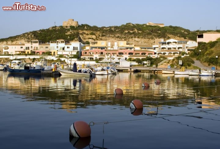 Immagine Baia di Santa Teresa di Gallura, Sardegna  - Una bella immagine di questa località turistica della Gallura dove tradizioni e cultura si intrecciano alla perfezione con i suggestivi scorci panoramici offerti da spiagge e mare © Konstantin Karchevskiy / Shutterstock.com