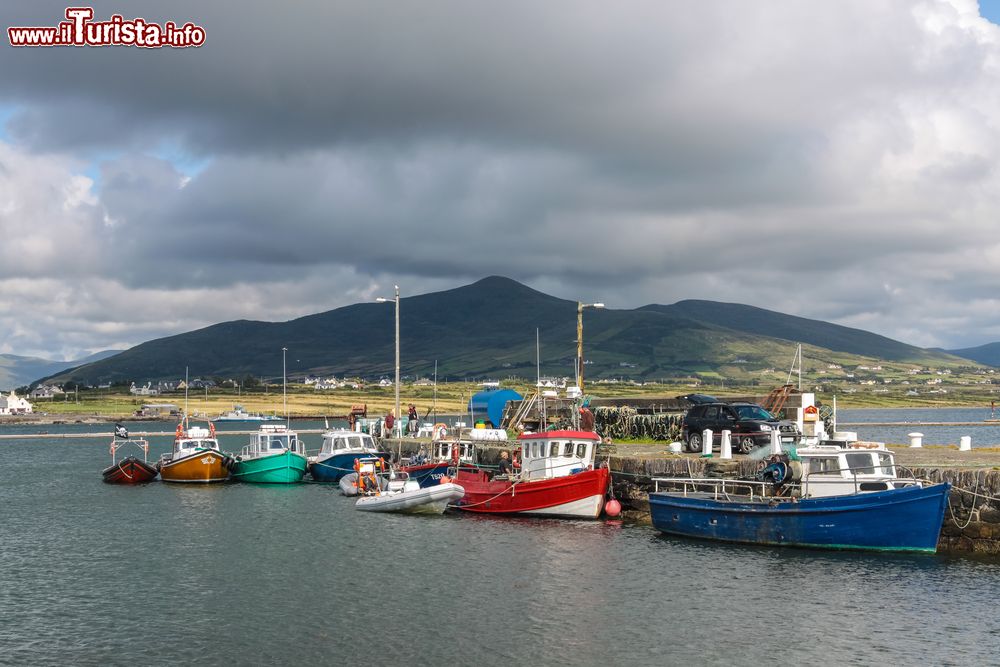 Immagine Barche da pesca nel porto di Valentia Island, Irlanda.