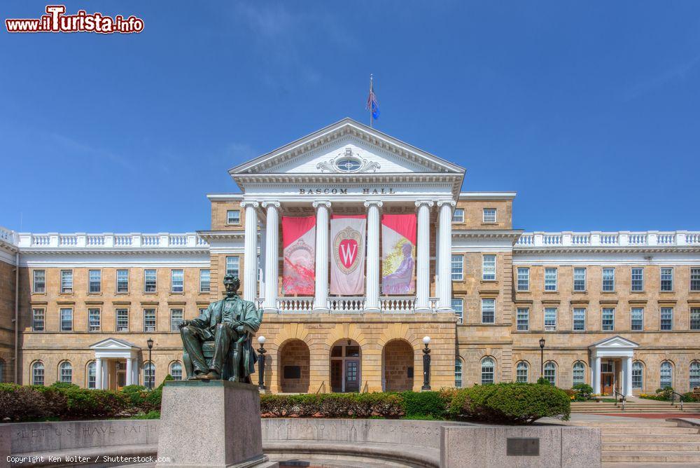 Immagine Bascom Hall al Campus dell'Università del Wisconsin a Madison - © Ken Wolter / Shutterstock.com