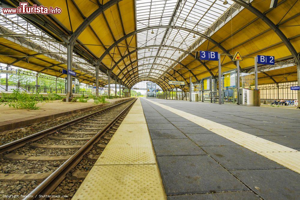 Immagine Binari alla stazione centrale di Krefeld, Germania - © Manninx / Shutterstock.com