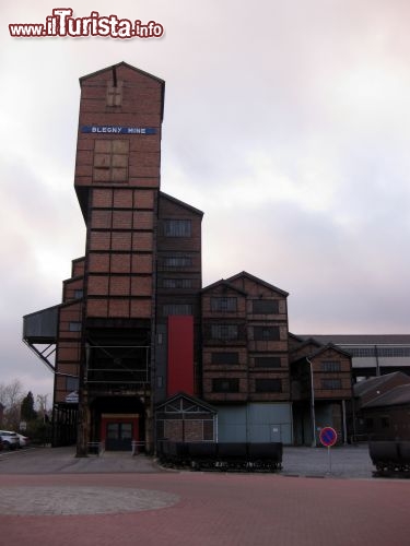 Immagine La miniera di Blegny, Belgio: dopo la chiusura del polo industriale e l'apertura del sito turistico, questo uogo è stato visitato da più di tre milioni di persone.