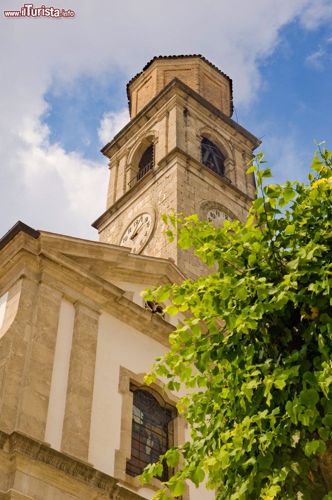 Immagine Campanile della chiesa di Santa Maria Assunta a Cison di Valmarino, Veneto.