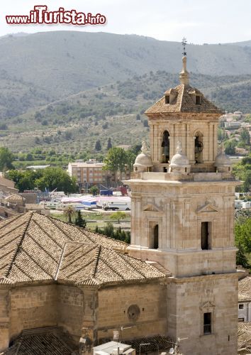 Immagine Campanile di una chiesa nel centro di Caravaca de la Cruz, Spagna