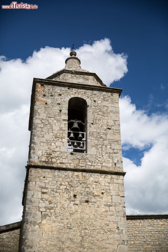 Immagine Campanile nel centro di Agnone in Molise