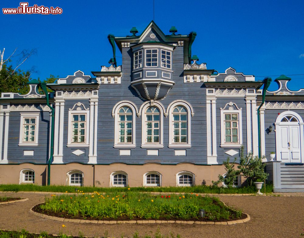 Immagine L'attuale Casa-Museo Trubetskoy è un edificio appartenuto alla famiglia del decabrista Sergei Trubetskoy, oggi trasformata in museo. Siamo a Irkutsk, in Siberia.