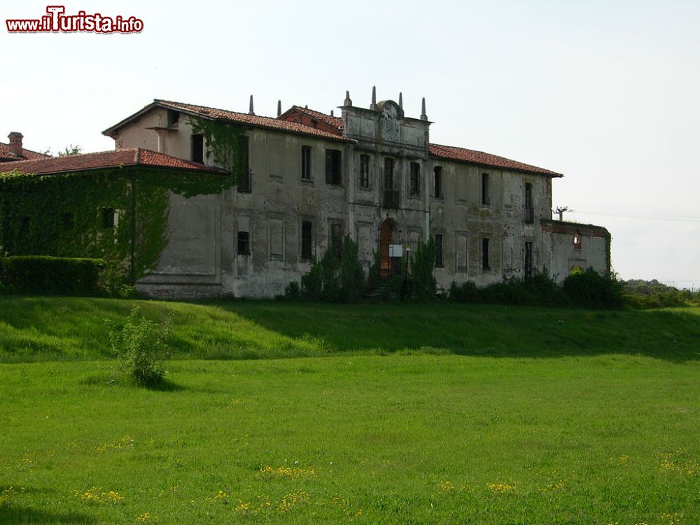 Immagine Cascina Galdina si trova nel territorio di Cameri in Piemonte - © CC BY 3.0, Wikipedia