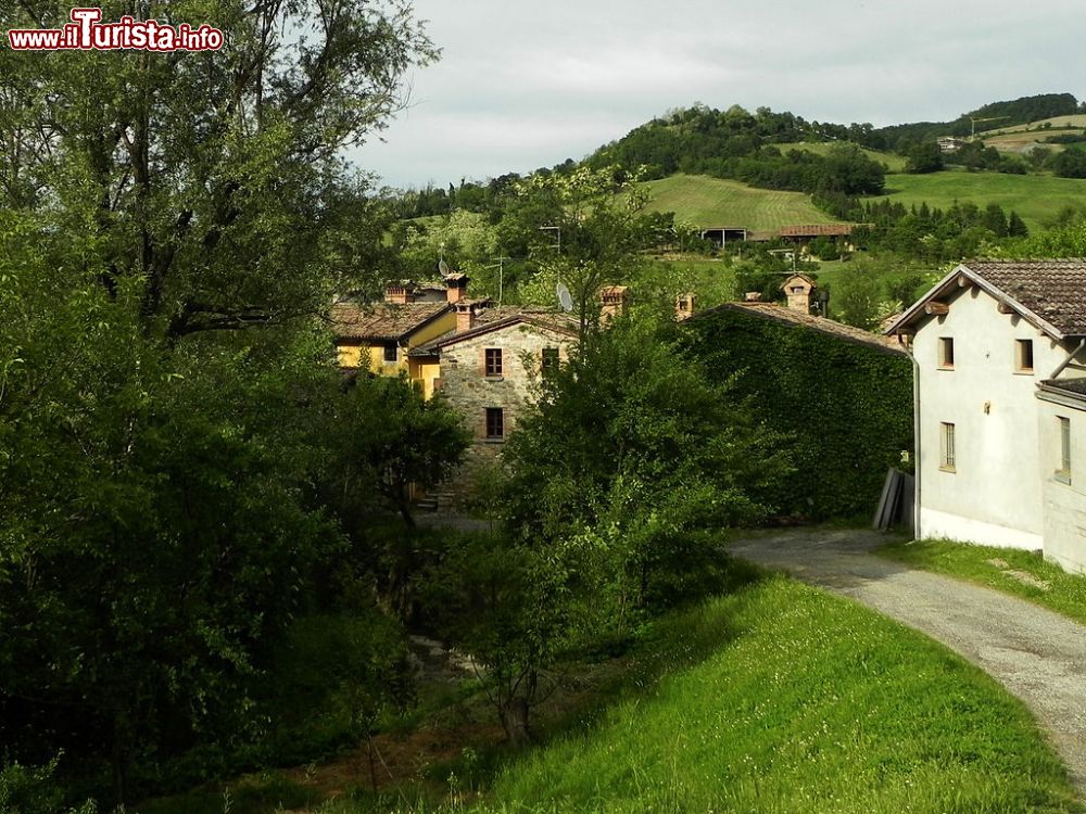 Immagine Case Gazzoli dintorni di Pianello Val Tidone, provincia di Piacenza - © Pina Gatto -  CC BY-SA 4.0, Wikipedia