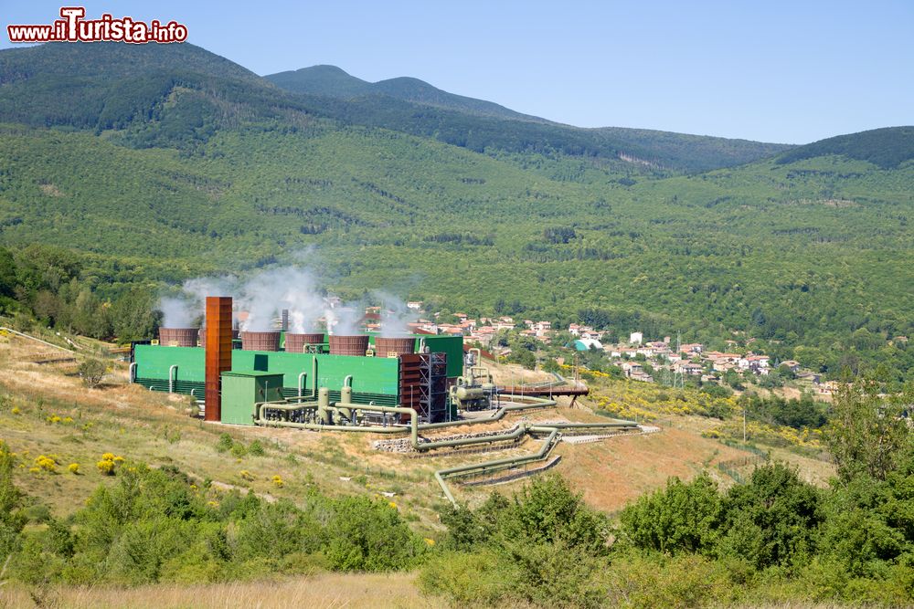 Immagine Centrale geotermica nei dintorni di Arcidosso in Toscana