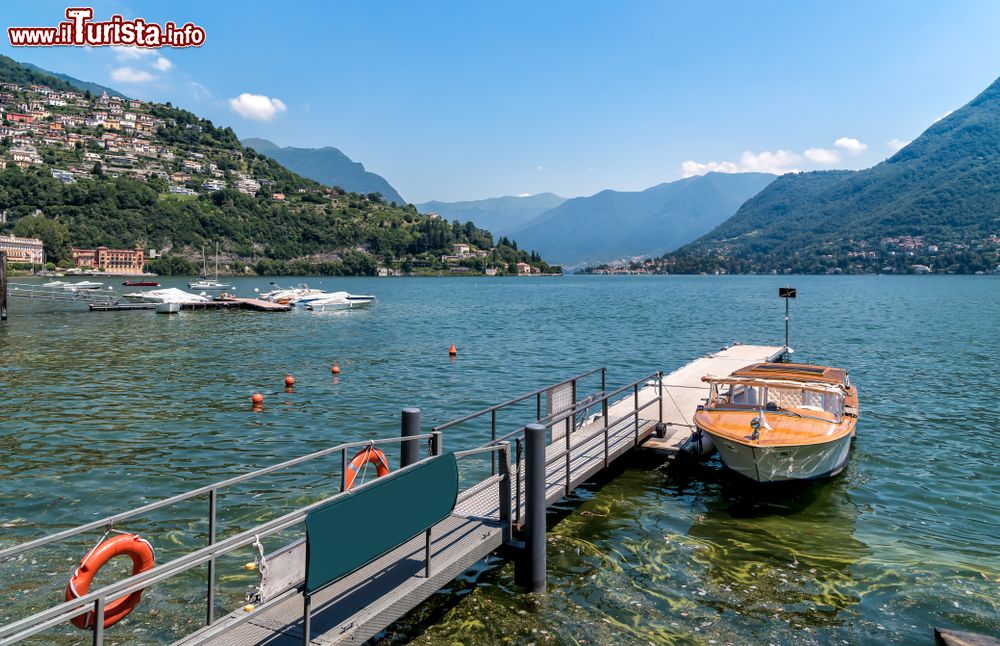 Immagine Cernobbio sulle sponde del lago di Como, Lombardia. La cittadina sorge sulla riva occidentale del Lario.