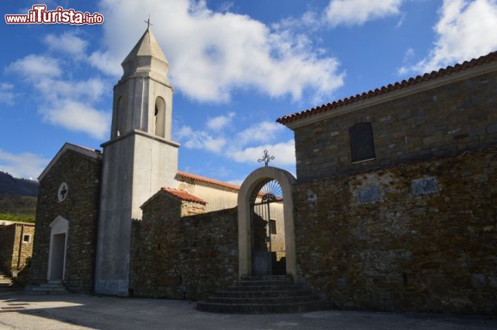 Immagine La Chiesa della Addolorata in centro a San Mauro Cilento - © www.sanmaurocilento.gov.it